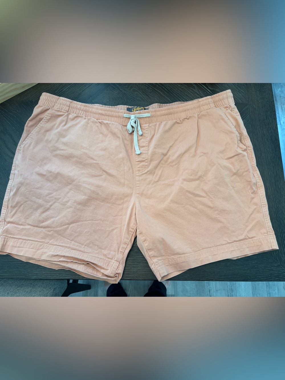 Relaxed Drawstring Men's Shorts in Peach